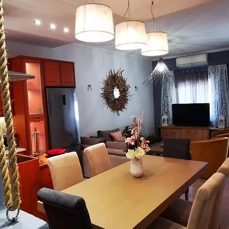 Villa Alexandra's Fira (Santorini)