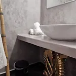亚历山德拉之家别墅 *