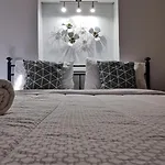Alexandra's Fira (Santorini)