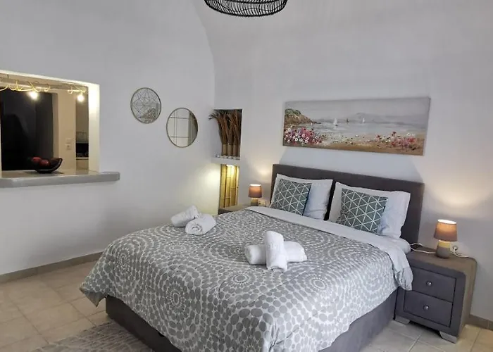 Alexandra's Villa Fira (Santorini)